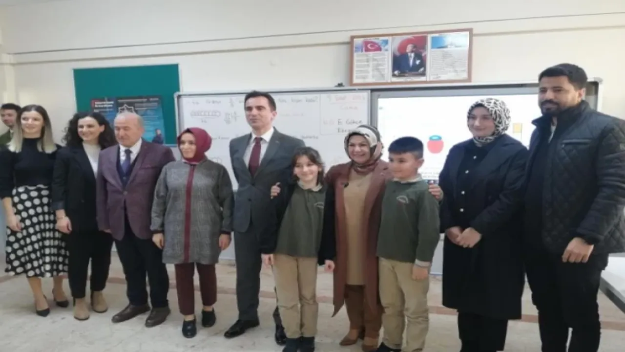 Ömer'in Başkanı: Okul Ziyareti