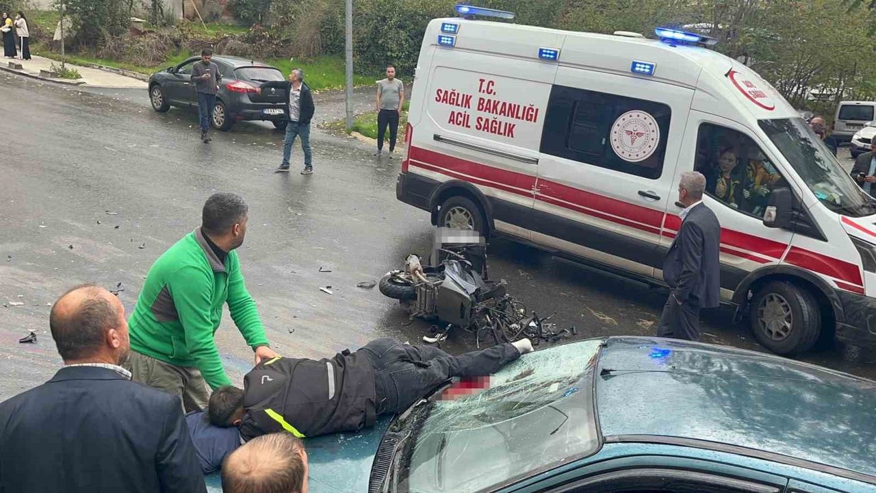Tekirdağ Çorlu’da dehşet anları! Motosiklet otomobile çarptı: iki kuzen ağır yaralandı