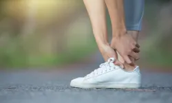Ayak bileği ağrısı neden olur? Belirtileri nedir?