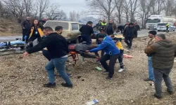 Ankara- Boru sınırında 2 aracın çarpması sonucu 3 ölü, 3 yaralı