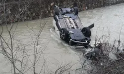 Bolu'da Yoldan Çıkan Cip Dereye Uçtu