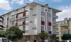 Depremde zarar gören binalara onarım hizmeti sağlıyorlar