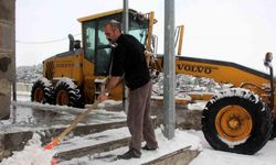 Erzincan’ın yüksek kesimlerinde kar yağışı etkili oldu