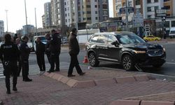 Kayserispor Başkanı Ali Çamlı'nın Cipinin Karıştığı Kaza: Mobilet Sürücüsü Ağır Yaralandı