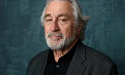 Robert De Niro kaç yaşında, 10 aylık bebeğiyle poz verdi, işte o pozlar ve minik bebeği