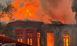 Kırklareli'de Tarihi Bir Binada Çıkan Yangın Kısa Sürede Kontrol Altına Alındı