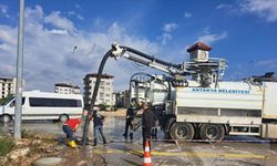 Hatay'da Sağanak Yağış: Cadde ve Sokaklar Sular Altında Kaldı, 70 Kişi Kurtarıldı!