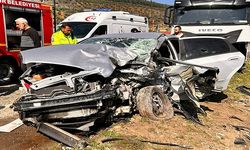 Kahramanmaraş'ta tıra çarpan otomobilin sürücüsü yaşamını yitirdi