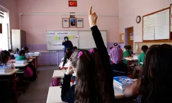 MEB AÇIKLADI: Devlet ve Özel Okullar Ne Zaman Açılacak? 15 Tatil Hangi Tarihte Sona Eriyor? 2025 İkinci Dönem Başlangıç Tarihi ve Günü...