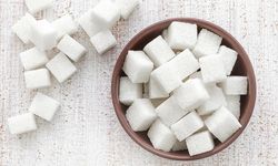 Hemen şekeri kesmeyin, şeker bırakması bakın neye yol açıyor, aniden kilo almak istemiyorsanız yapmayın