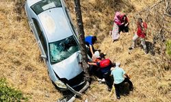 Osmaniye Kadirli'de Şok Kaza: Otomobil Şarampole Yuvarlandı, 2 Yaralı