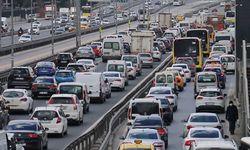 Trafikte Yeni Dönem Başlıyor! 6 Kez Kırmızı Işık İhlali Yapanlar İçin Ehliyet İptali ve Sağlık Kontrolü Zorunluluğu Geliyor