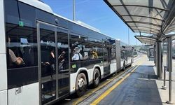 30 Ağustos 2024  toplu taşıma ücretsiz mi? 30 Ağustos 2024 cuma günü otobüsler, metrobüs metro, Marmaray bedava mı? İstanbul, Ankara, İzmir, Adana