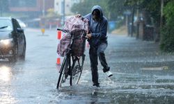 İstanbul'da kuvvetli yağış, İstanbul hava durumu, sel uyarısı, Meteoroloji, Kuvetli yağış Uyarısında bulundu