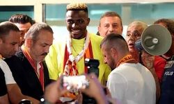 Victor Osimhen kimdir? Galatasaray'ın transfer listekindeki Victor Osimhen kaç yaşında, nereli ve hangi takımlarda oynuyor?