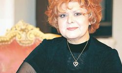 Neşe Karaböcek'in Efsane Artık Sevmeyeceğim Şarkısı İle Nostaljik Yeşilçam Fırtınası