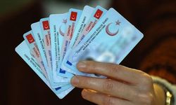 Ehliyet Yenileme Süresi İleri Tarihe Alındı! 2024 Eski Tip Sürücü Belgesi Yenileme İşlemleri Nereden ve Nasıl Yapılacak? Son Tarihle İlgili Tüm Detaylar