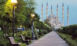 ZİLHİCCE AYI NE ZAMAN? Zilhicce ayı  Hangi Tarihte Bitiyor? 2025 Zilhicce Ayı Takvimi, Faziletleri ve Öne Çıkan İbadetler Neler?