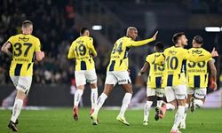 Büyük Heyecan Başlıyor! Galatasaray - Fenerbahçe Derbisi Hangi Gün, Saat Kaçta ve Hangi Kanalda Canlı Yayınlanacak? Dev Maçın Hakemi Kim Olacak? İşte GS-FB Derbisi Yayın Detayları