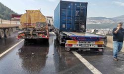 "Osmaniye’de Seyir Halindeki Tır Alev Aldı! Facia Önlenerek Yangın Söndürüldü"