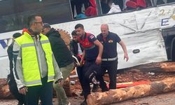 ÇANAKKALEDE KORKUNÇ KAZA;  6 Can Kaybı Ve çok sayıda yaralı var!  Kaza Nasıl Meydana Geldi?
