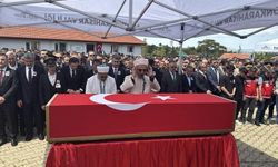 Şehit Uzman Çavuş Önder Özen İçin Yapılan Törende Kızı Alya’nın Sözleri Duygulandırdı, Komutanla Yaşanan An Cenazeye Katılan Herkesi Ağlattı