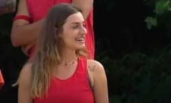 Survivor'da Yasak Aşk İddiası! Efecan ve Yağmur Gündemde" "Survivor 2025'te Şok Aşk Dedikodusu! Nagihan Karadere'den Hamle