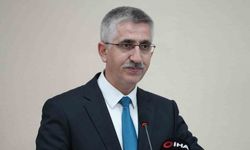 Nazif Yılmaz'dan Yabancı Dil Eğitimine Yeni Model: Öğretmen Dili Konuşarak Öğretmeli, Öğrenci Anadil Gibi Kavramalı