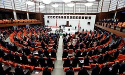 10.YARGI PAKETİ GÜNCEL HABERLER: İnfaz Düzenlemesi Meclis’ten Geçti mi, Genel Af Gündemde mi? 10. Yargı Paketi'nde Hangi Maddeler Yer Alıyor, Kimler Yararlanabilecek, Kapsamı Ne Kadar Genişletilecek?