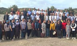 OŞYAD’dan Anlamlı Anneler Günü Etkinliği: Şiirler, Türküler ve Duygusal Anılarla Dolu Bir Gün Yaşandı