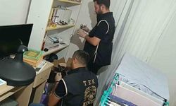 İzmir Cumhuriyet Başsavcılığı’ndan FETÖ’ye Ağır Darbe: Eğitim Hücrelerine Operasyonla 42 Gözaltı, 27 Tutuklama