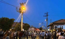 Aydın’da Feci Trafik Kazası! Kamyonetle Motosiklet Çarpıştı, 1 Kişi Hayatını Kaybetti, 2 Kişi Yaralandı