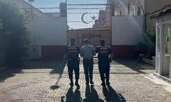 Aydın Efeler Emirdoğan’da Otomobil ile Motosiklet Çarpıştı: 48 Yaşındaki Sürücü Zeki Memiş Hayatını Kaybetti, Sürücü Tutuklandı
