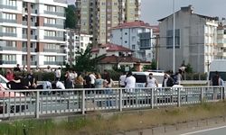 Rize Çayeli’nde Hafif Ticari Araç Refüje Çarptı: Bayram Ziyaretinden Dönen Aileden 2 Kardeş Hayatını Kaybetti, 3 Yaralı