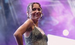 Zeynep Bastık Antalya Sahnesinde Nasıl Bir Müzik Şöleni Sundu?