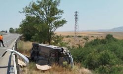 Ankara Beypazarı Yolunda Otomobil Takla Attı: Kazada 5 Kişi Yaralandı