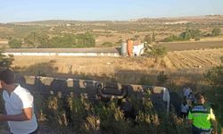 Balıkesir’de Yolcu Otobüsü Devrildi: 1’i Ağır 27 Kişi Yaralandı