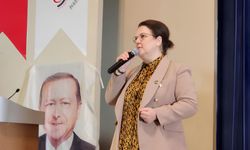 AK Parti Osmaniye Milletvekili Derya Yanık Leman Dergisini Şiddetle Kınadı: Peygamberimize Yapılan Saldırı Ne Mizah Ne Sanat, Bu Toplumu Hedef Alan Bir Provokasyondur