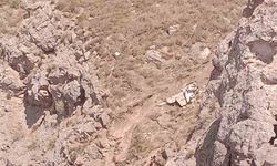 Sivas Zara’da El Freni Çekilmeyen Greyder, Otomobili Uçuruma Sürükledi: 1 Kadın Hayatını Kaybetti, 1 Yaralı Var