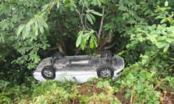 Giresun Bulancak’ta Aile Faciası Eşiğinden Dönüldü! Şarampole Devrilen Otomobilde 6 Kişi Yaralandı