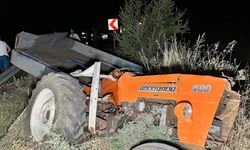Manisa Kula'da Hafriyat Kamyonu Traktöre Çarptı: 56 Yaşındaki Sürücü Olay Yerinde Hayatını Kaybetti, Yolcu Yaralı Kurtuldu