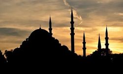 Muharrem Ayının Unutulmaz Tarihi Olayları Hangileridir?  Aşure Geleneği Neyi Temsil Eder?
