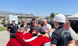 Görev Arkadaşlarının Gözyaşları Sel Oldu: Genç Polis Memuru Kalp Kriziyle Hayatını Kaybetti, Aydın İl Emniyet Müdürlüğü’nde Yürek Yakan Tören