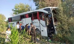Kontrolden Çıkan Yolcu Otobüsü Şarampole Uçtu! Karapınar’da Ağaçlara Çarparak Duran Otobüs Kazasında 7 Kişi Yaralandı