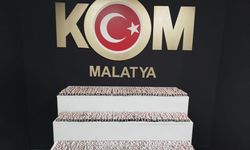 Malatya’da Yol Uygulamasında Şok Operasyon: Polis 8 Bin 120 Sentetik Hap Ele Geçirdi, 2 Şüpheli Gözaltına Alındı