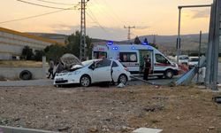 Malatya Akçadağ Cezaevi Kavşağında Feci Çarpışma: Nurhayat Yılmaz Hayatını Kaybetti, 2 Kişi Hastaneye Kaldırıldı