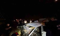 Osmaniye Kadirli'de İki Otomobilin Çarpıştığı Feci Kazada 3 Kişi Yaralandı: İtfaiye Ekipleri Sıkışan Yaralıları Güçlükle Kurtardı