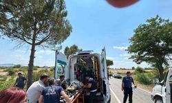 Manisa'da Dehşet Dolu Kaza! Otomobil Ağaca Çarptı, 1 Kişi Olay Yerinde Hayatını Kaybetti, 4 Yaralı Hastaneye Kaldırıldı