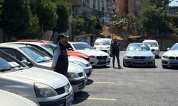 Oto Şase Dolandırıcılığına Dev Operasyon: İstanbul Merkezli 10 İlde 31 Şüpheli Yakalandı, 45 Araç Ele Geçirildi!