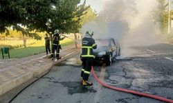 Diyarbakır’da Silahlı Kavga Çıktı: Bir Genç Ağır Yaralandı, Mahalledeki Otomobili Ateşe Verdiler